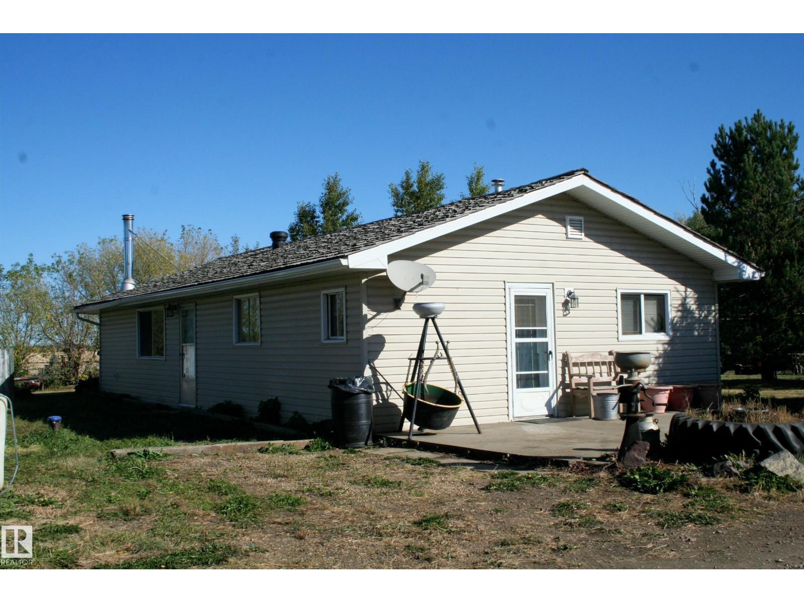 21542 Twp 492, Rural Camrose County, AB T0B 1Z0