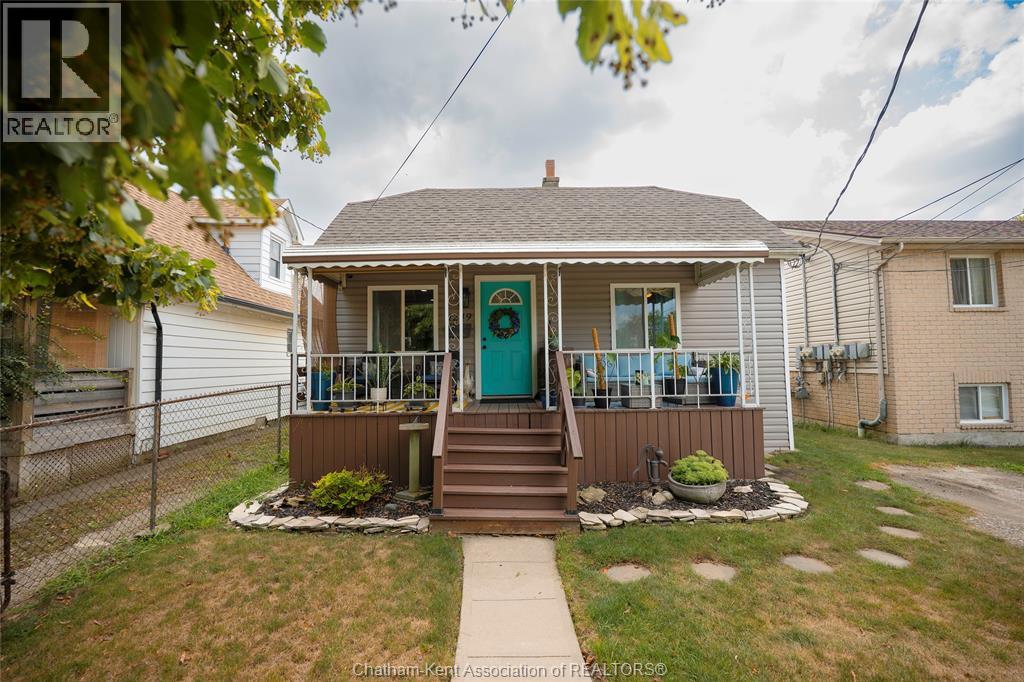 1249 High St, Windsor, ON N8Y 4B1