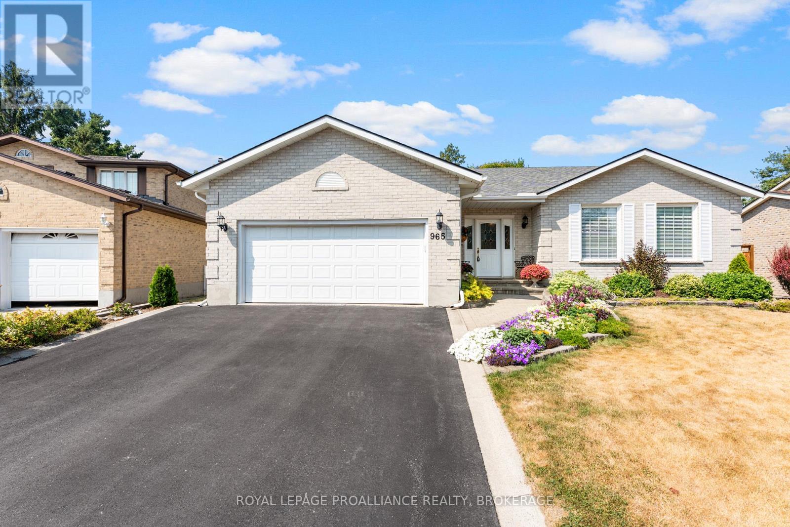 965 Ambleside Cres, Kingston North Of Taylor-kidd Blvd, ON K7P 2B6
