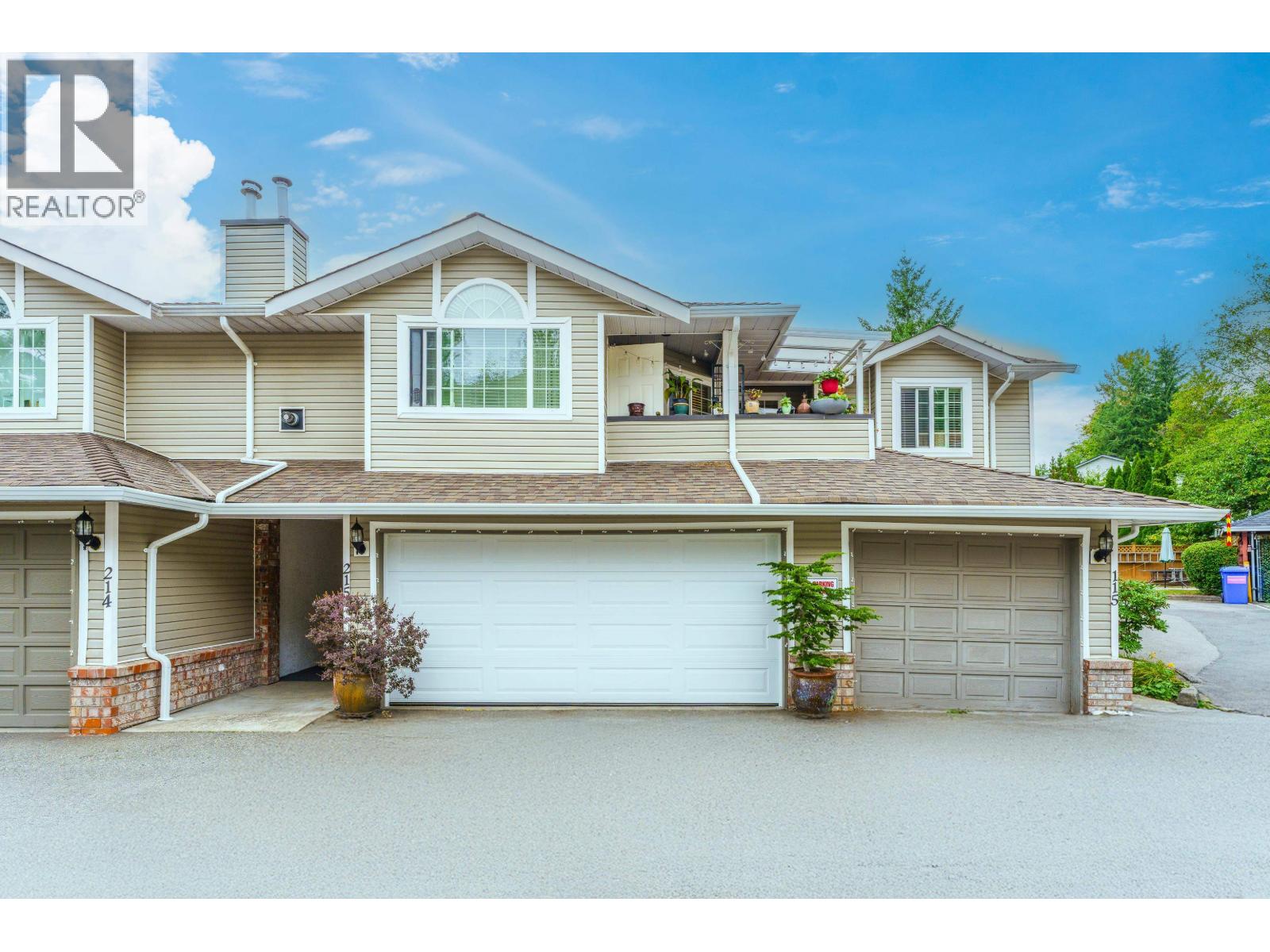 22515 116 Avenue Unit 215, Maple Ridge, BC V2X 9V1