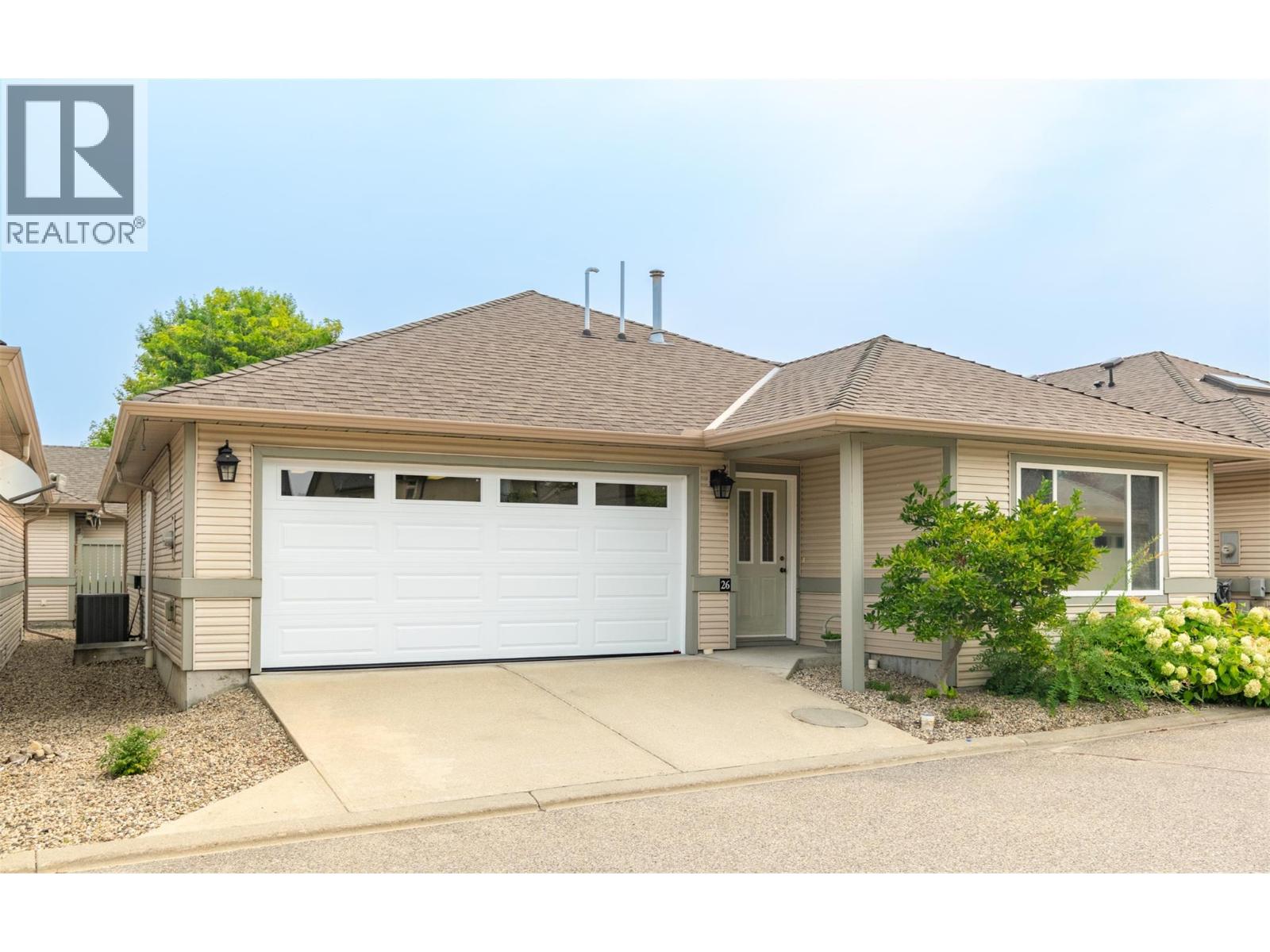 111 Harbourfront Drive Nw Unit 26, Salmon Arm, BC V1E 1A3