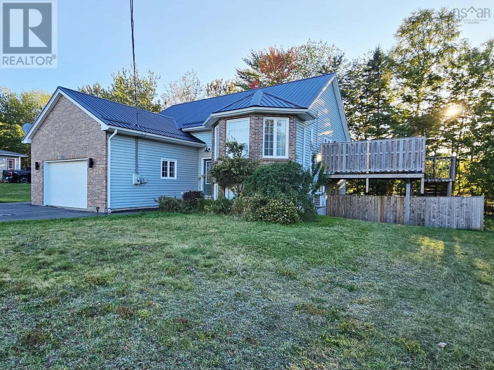 119 Sandy Pl, Valley, NS B6L 4G4