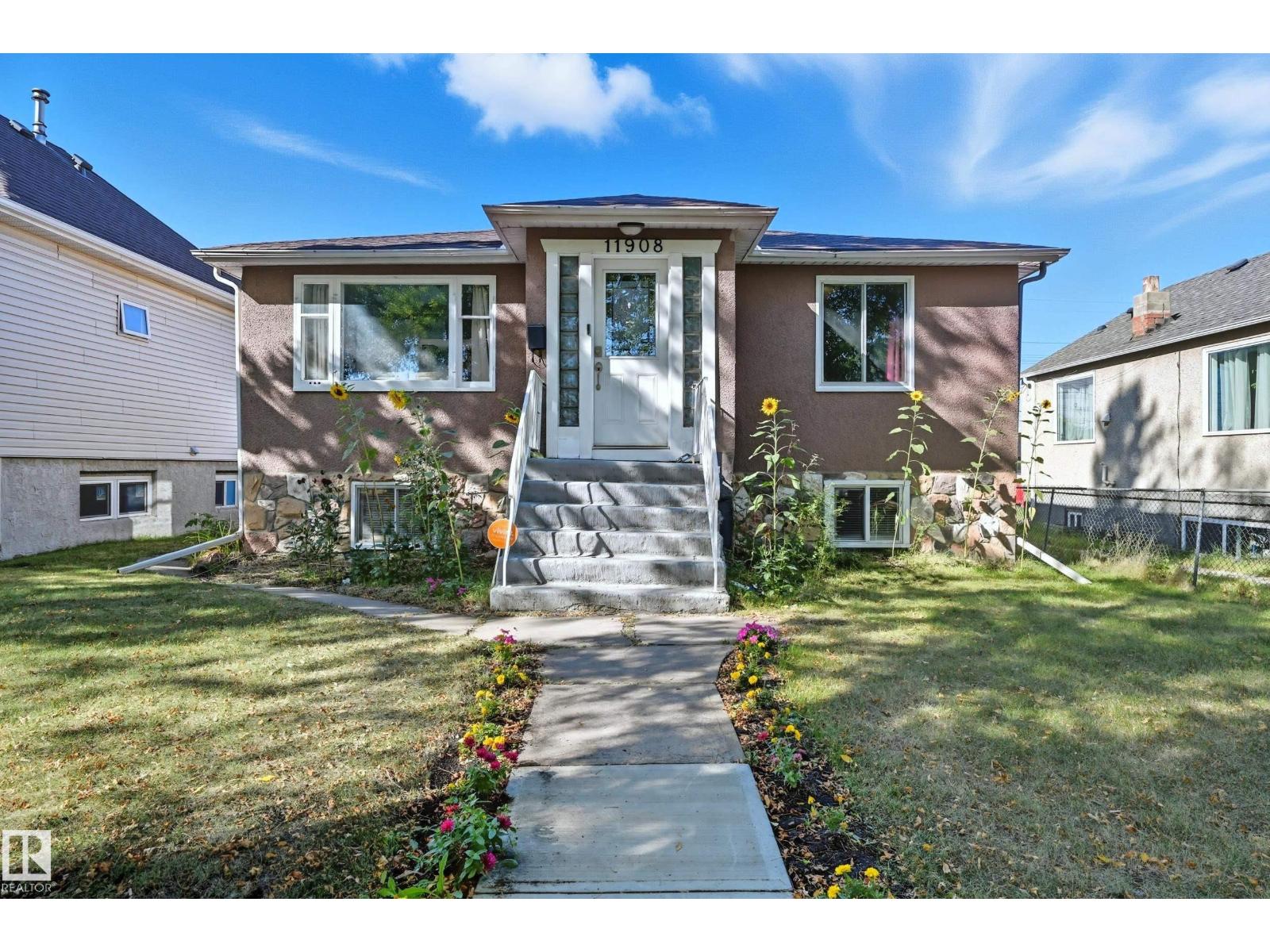 71 St Nw Unit 11908, Edmonton, AB T5B 1W7