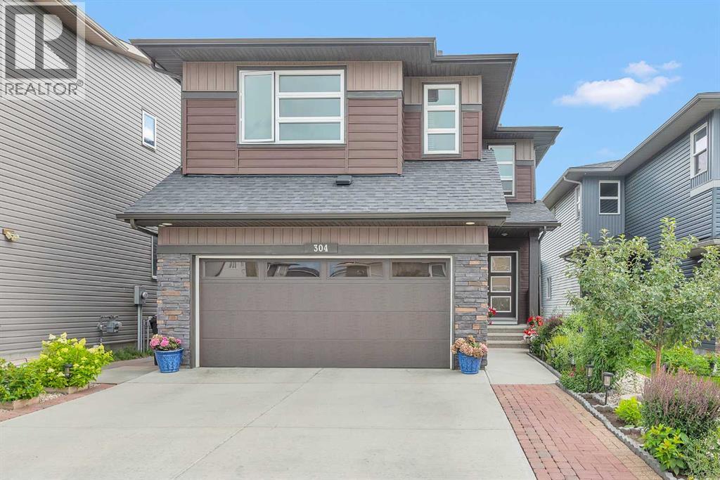 304 Corner Meadows Mnr NE, Calgary, AB T3N 1J7