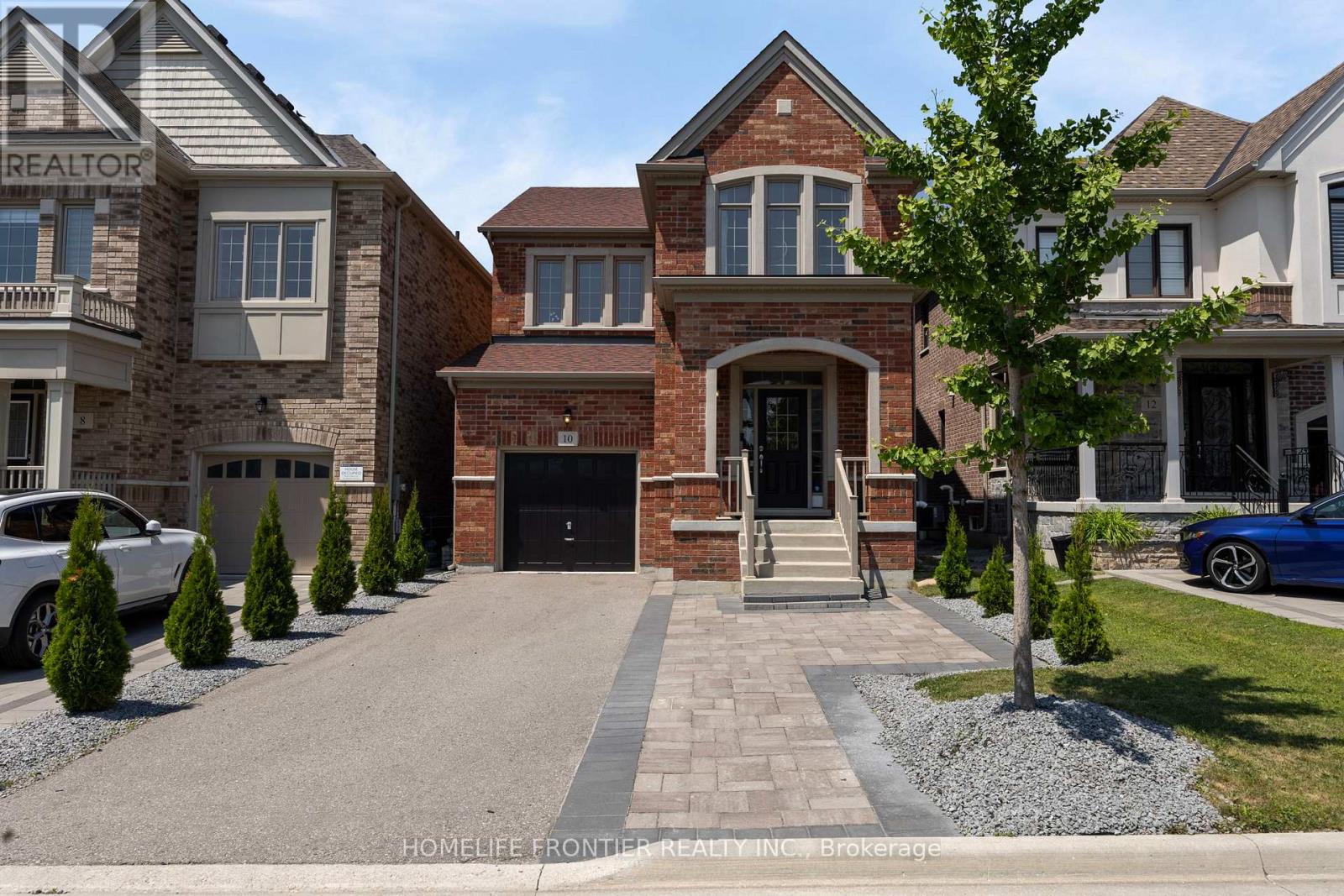 10 Festival Ct, East Gwillimbury, ON L9N 0N8