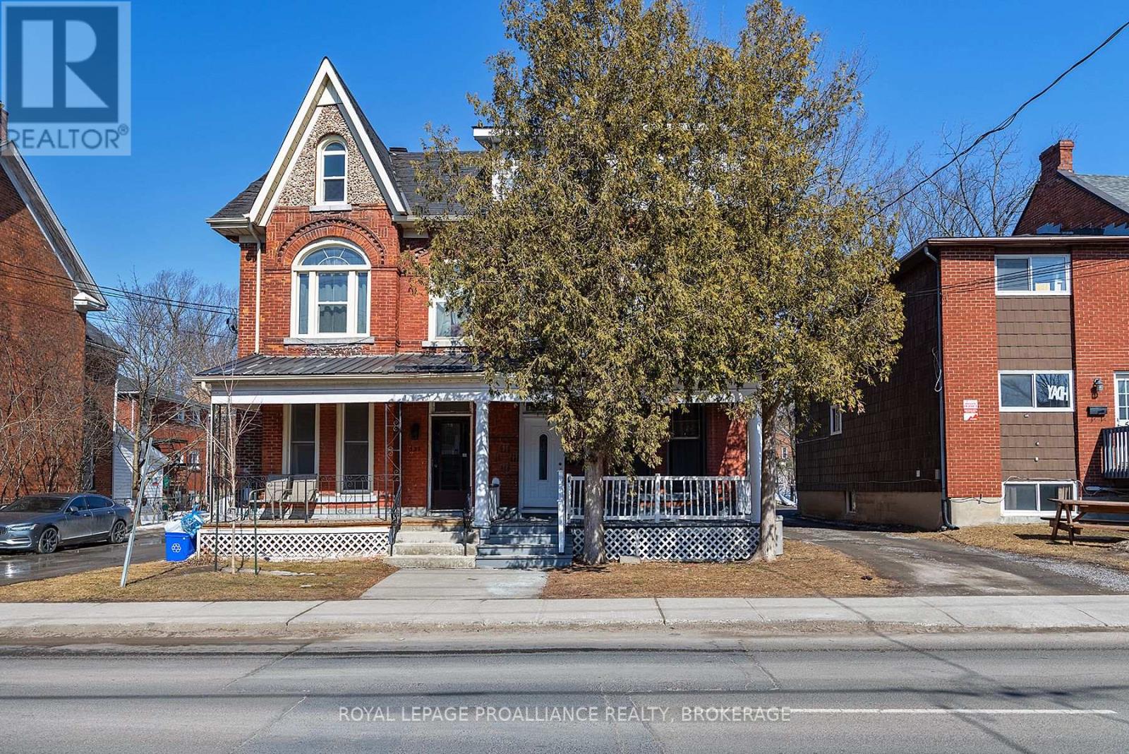 521 Johnson St, Kingston, ON K7L 1Z7