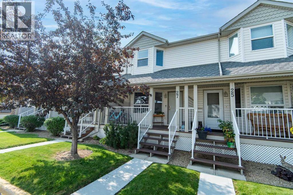 33 Donlevy Avenue Unit 27, Red Deer, AB T4R 3B6