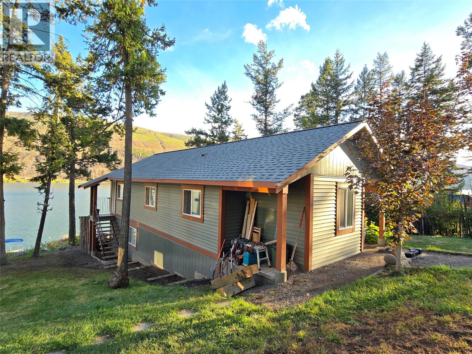 2438 Loon Lake Rd, Loon Lake, BC V0K 1H1