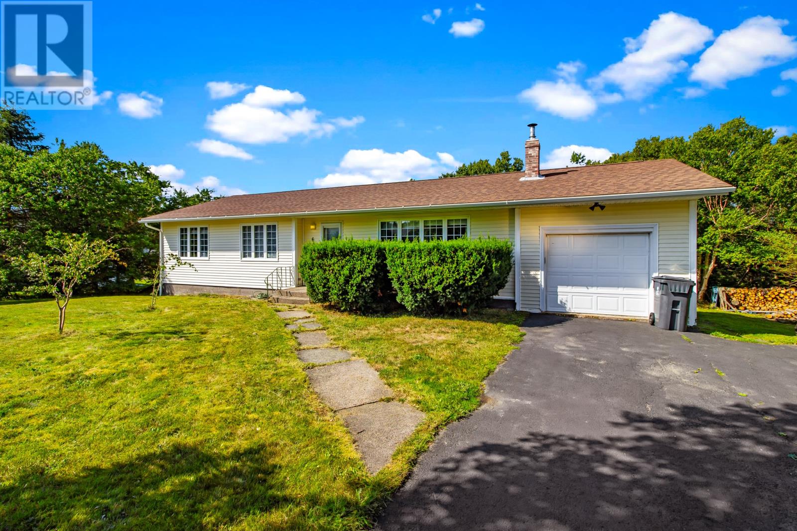 6 Burdrew Pl, Conception Bay South, NL A1X 7K1