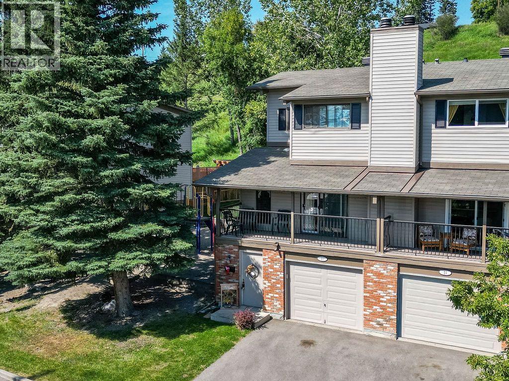 13 Glorond Pl, Okotoks, AB T1S 1B2