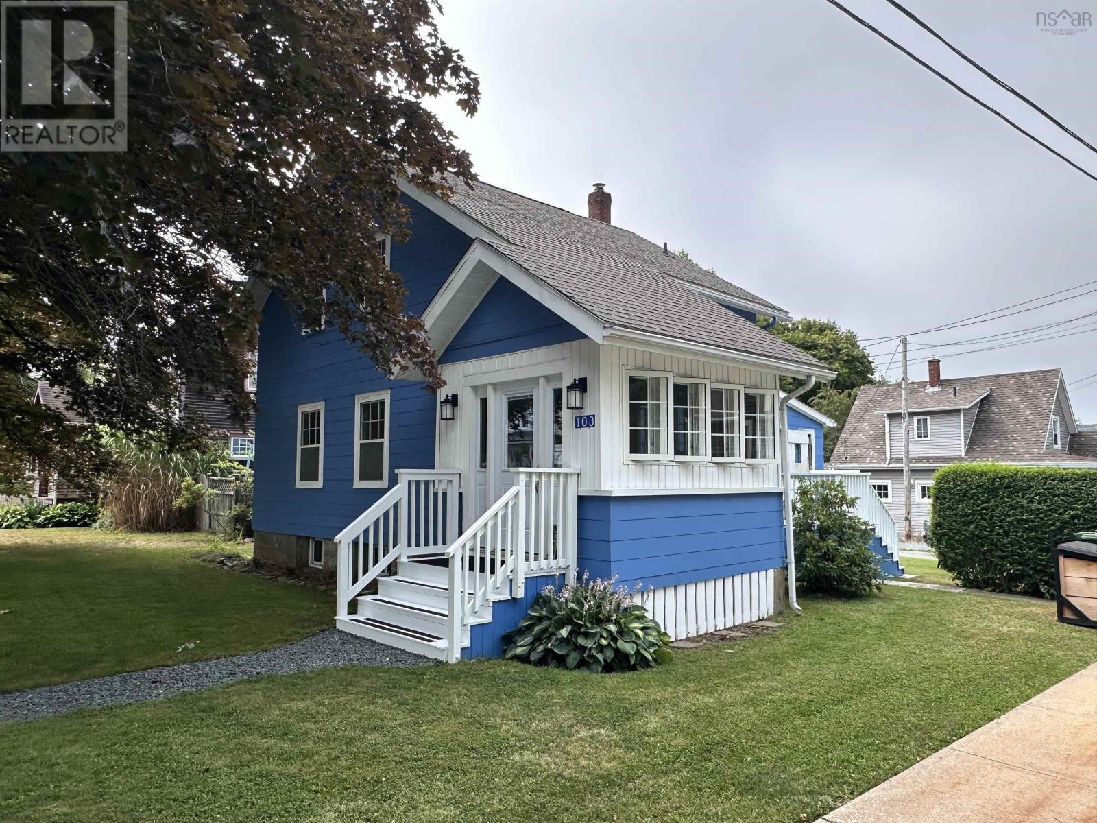 103 Bristol Ave, Liverpool, NS B0T 1K0