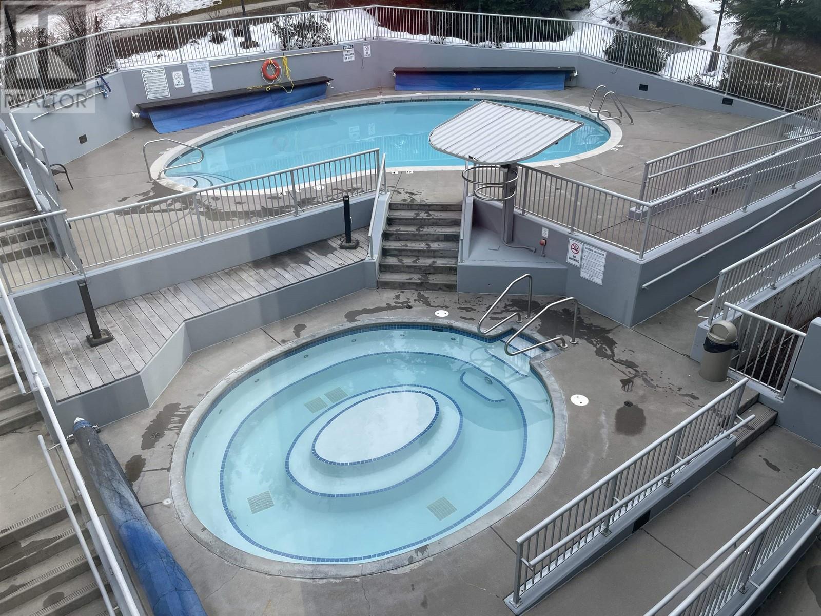 220 Week 2-4910 Spearhead Pl, Whistler, BC V0N 1B4