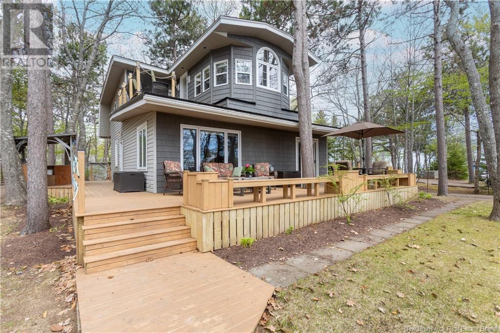 43 Colpitts St, Cocagne, NB E4R 2L1