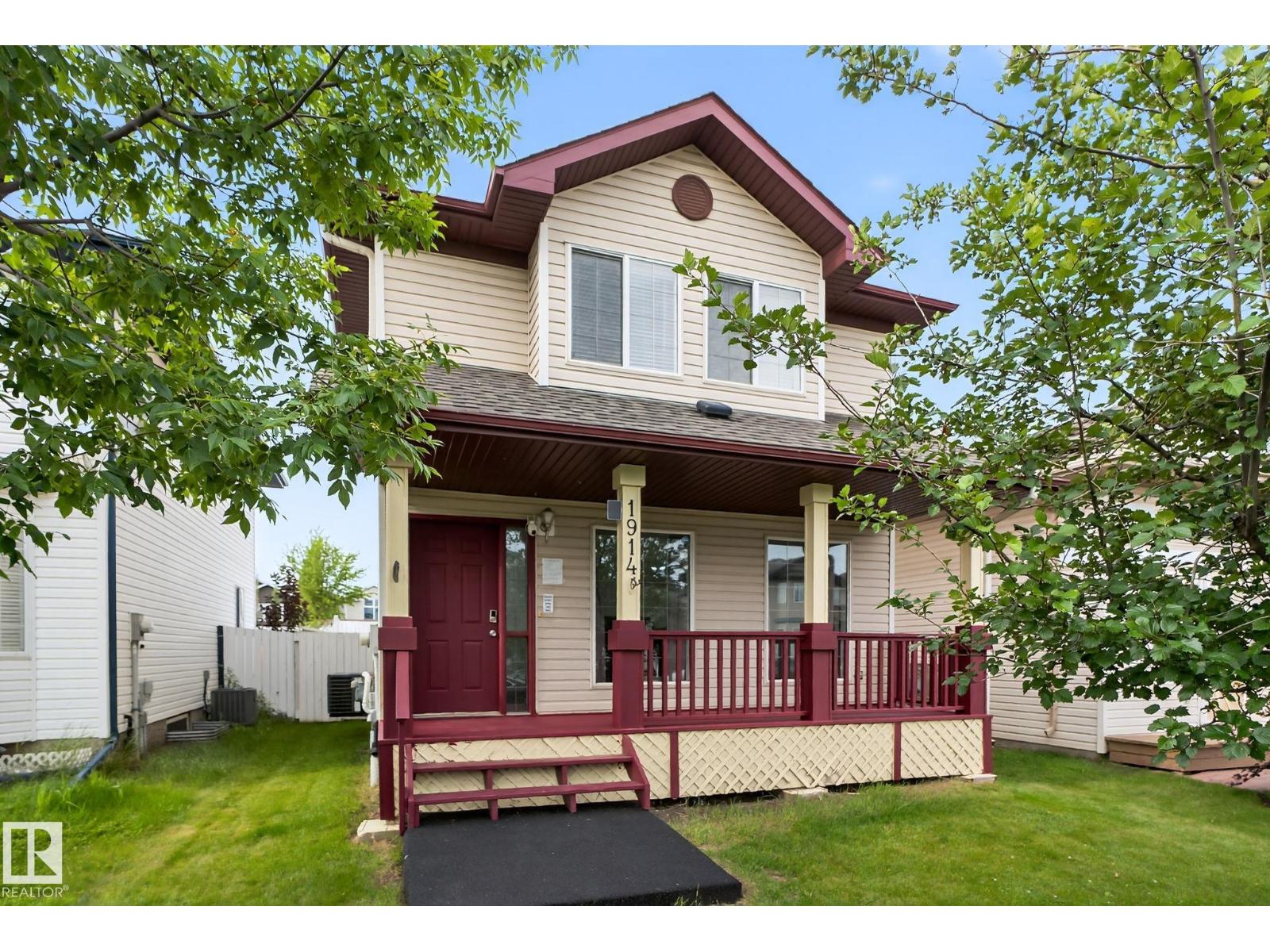 37 Ave Nw Unit 1914, Edmonton, AB T6T 1S7