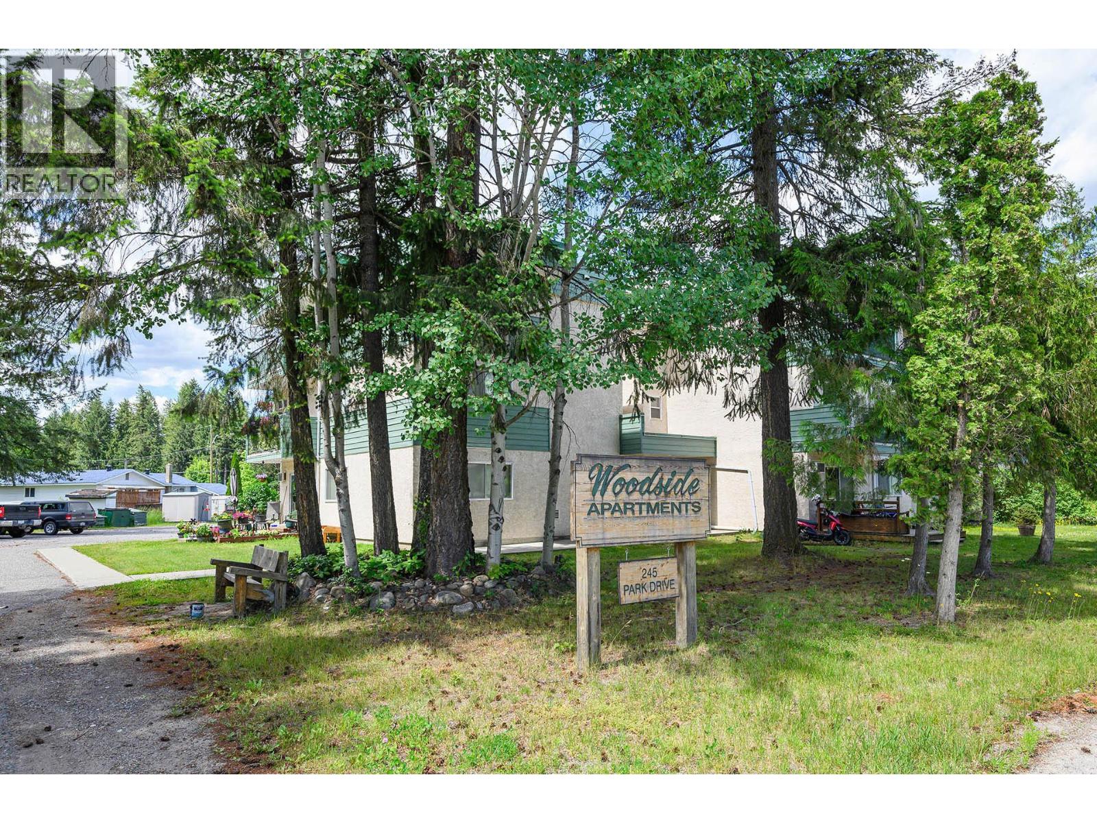 245 Park Drive Unit 16, Clearwater, BC V0E 1N0