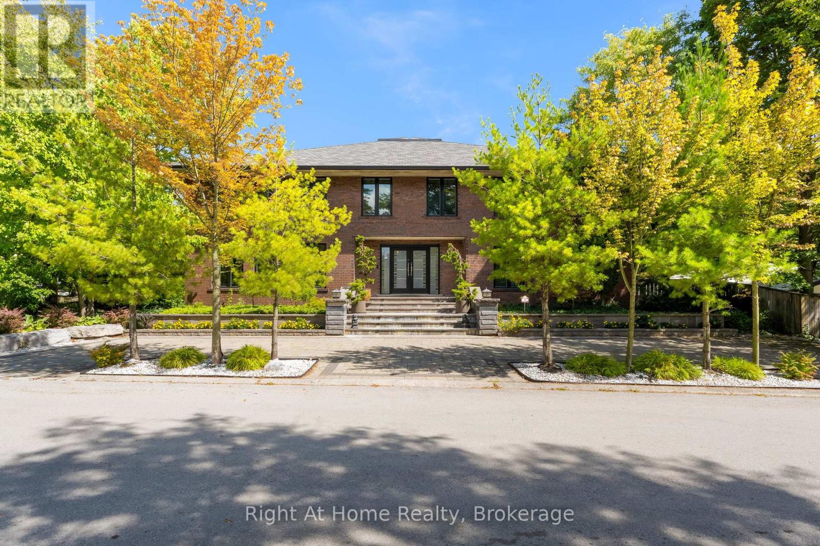 78 Terrace Dr, Hamilton, ON L9H 3X2