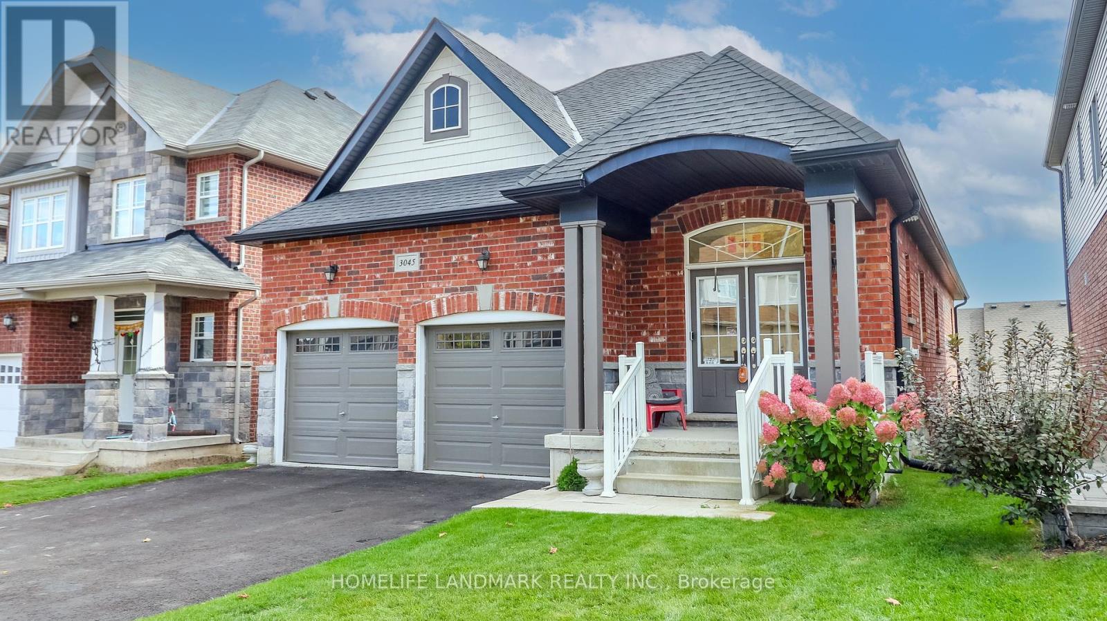 3045 Monarch Dr, Orillia, ON L3V 8K3