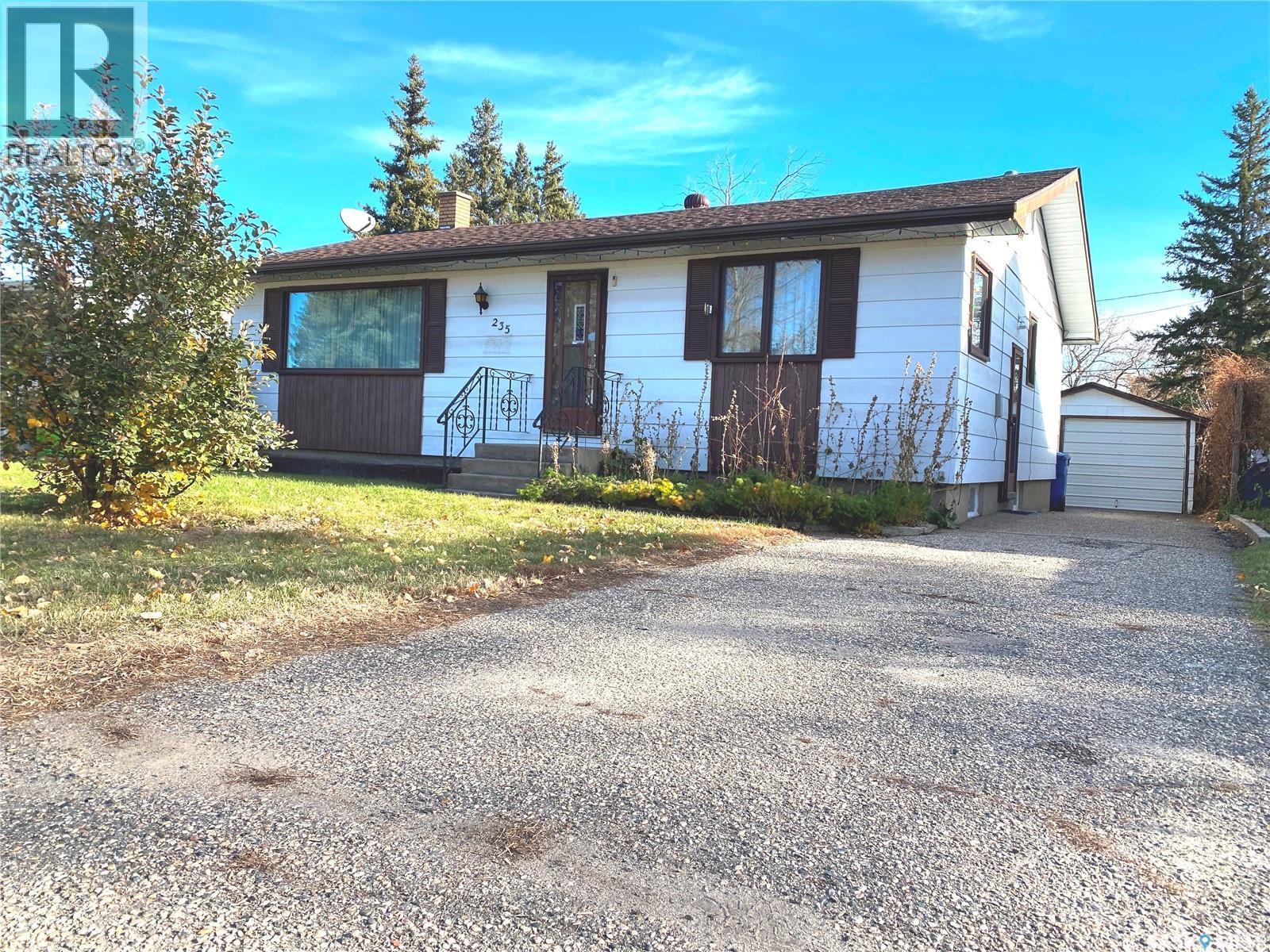 235 Company Ave S, Fort Qu'Appelle, SK S0G 1S0