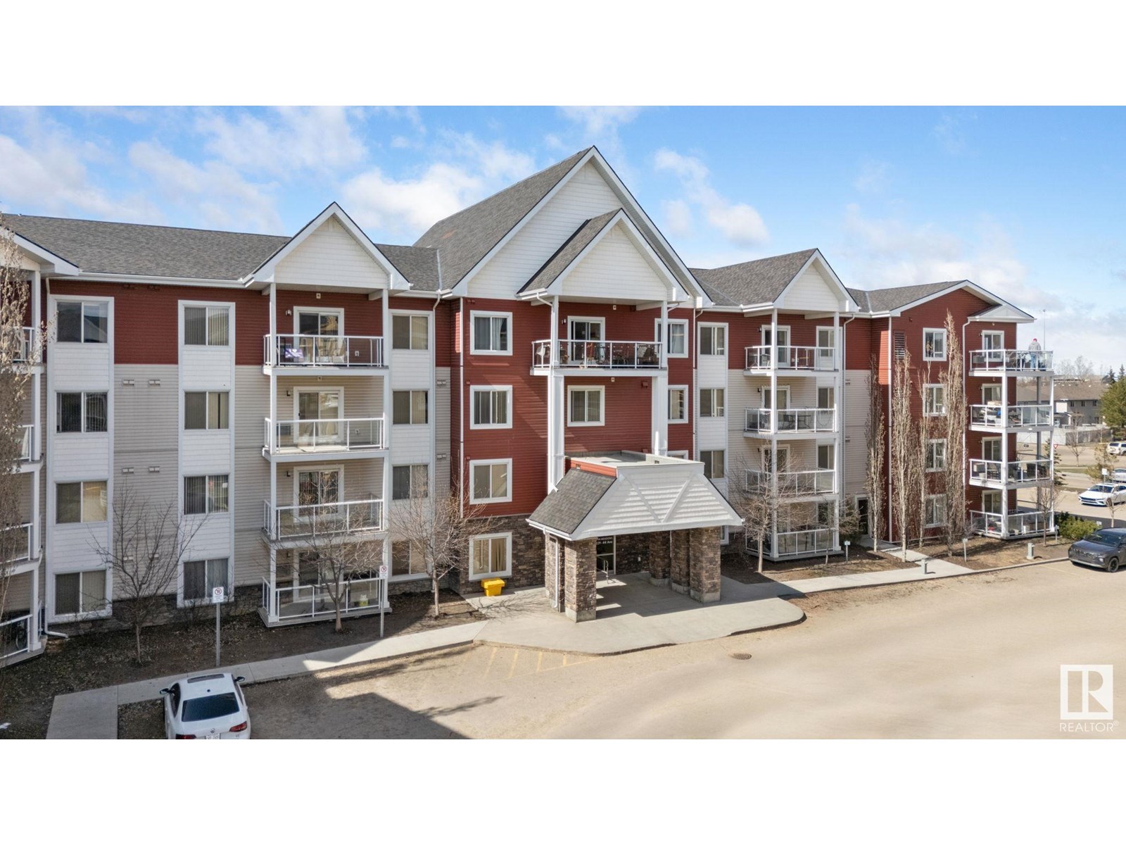 2229 44 Avenue Northwest #303, Edmonton, AB T5T 0W6
