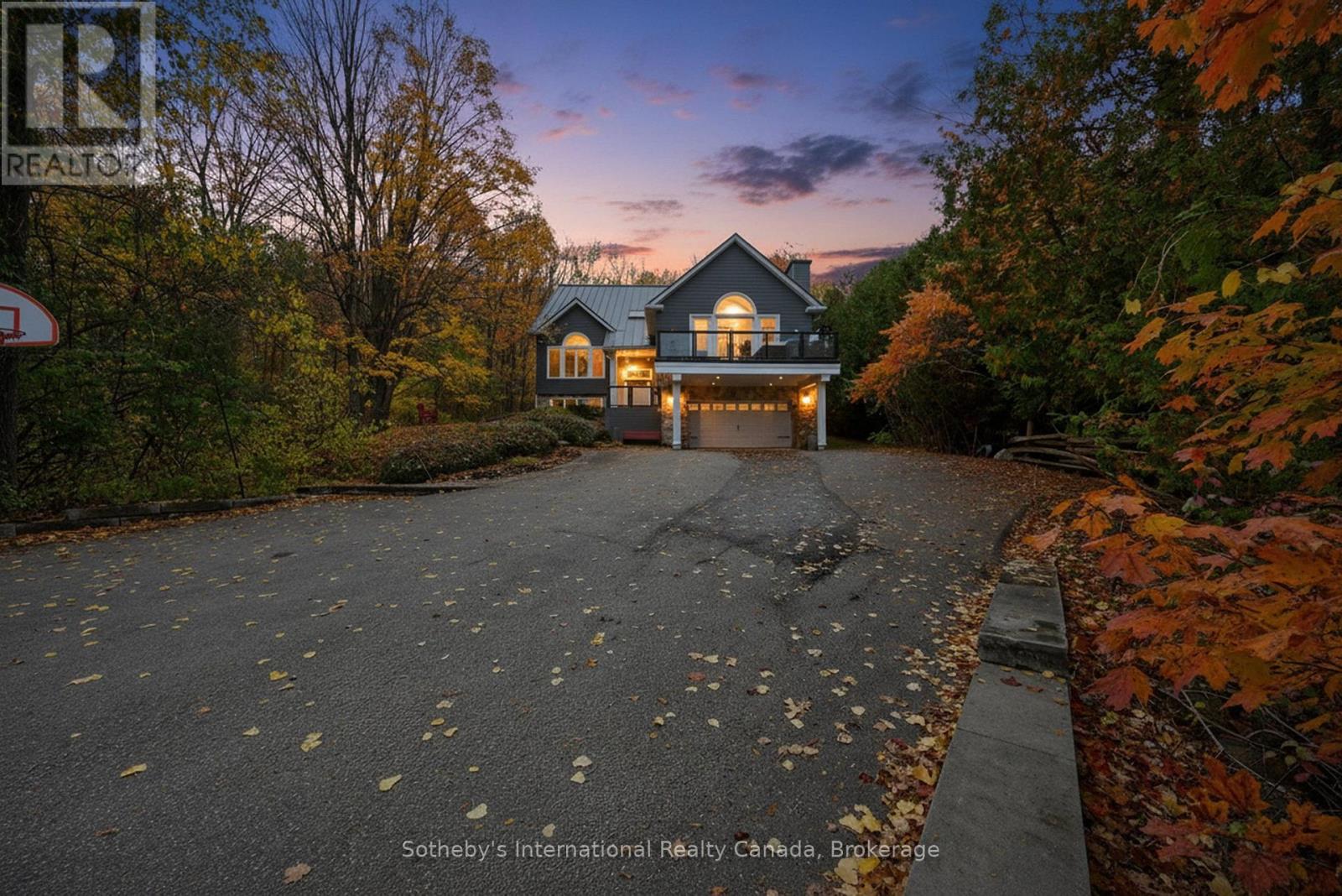 112 Arrowhead Cres, The Blue Mountains, ON L9Y 0R9