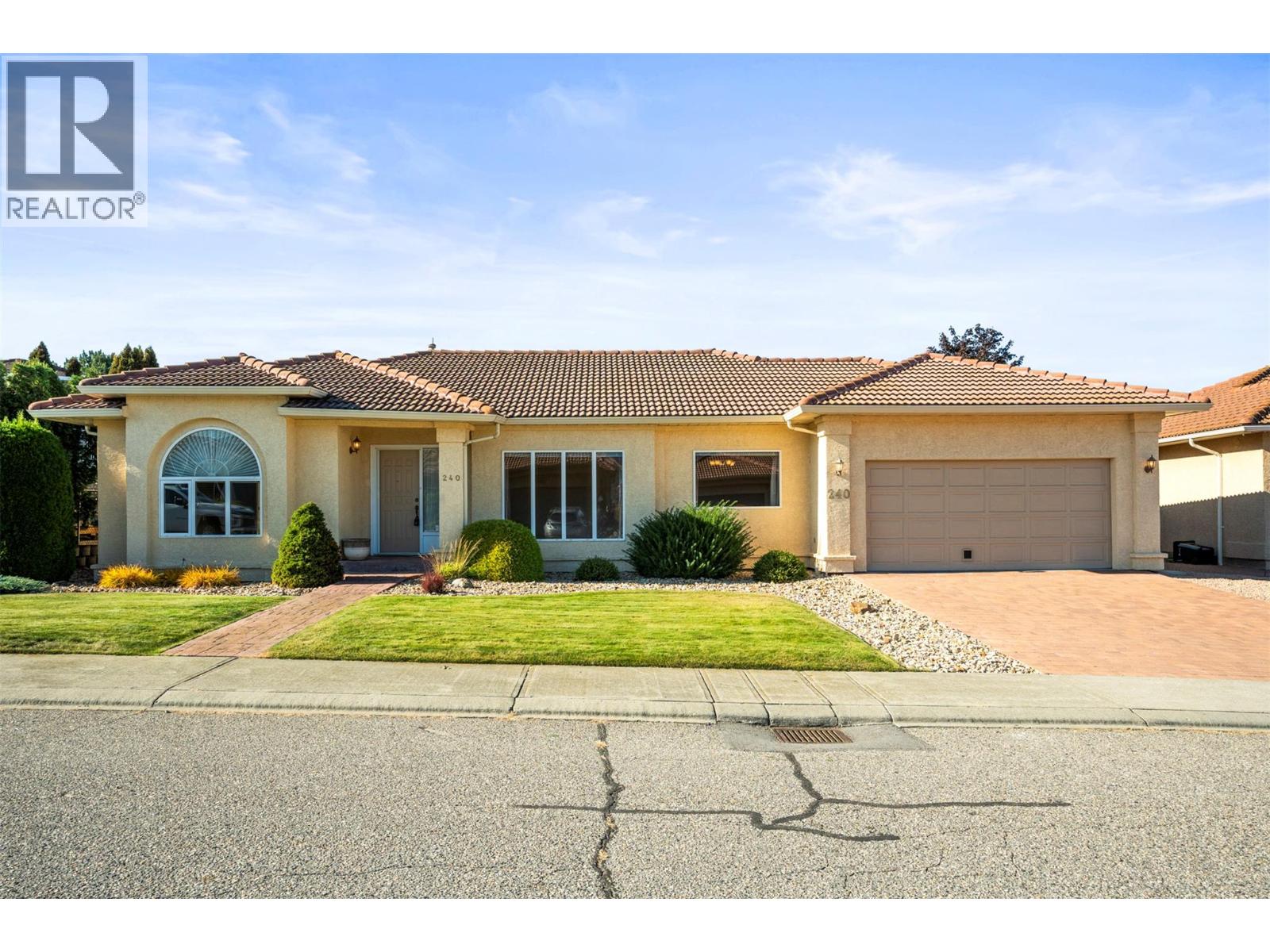 240 Country Estate Dr, Vernon, BC V1B 2V3