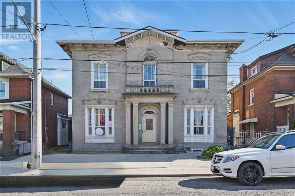 55 Barton St W, Hamilton, ON L8L 1A3