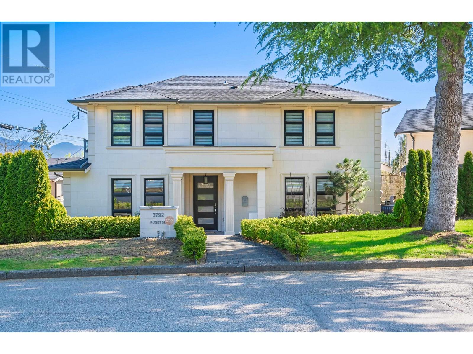 3792 Puget Dr, Vancouver, BC V6L 2V1
