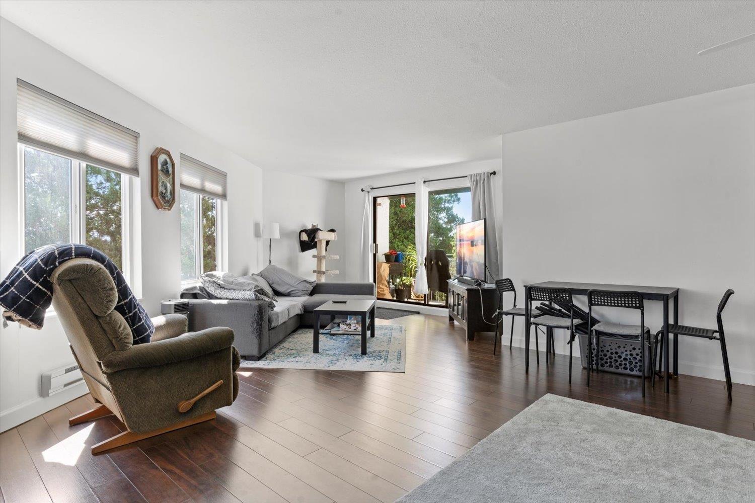 33598 George Ferguson Way Unit 301, Abbotsford, BC V2S 2L8
