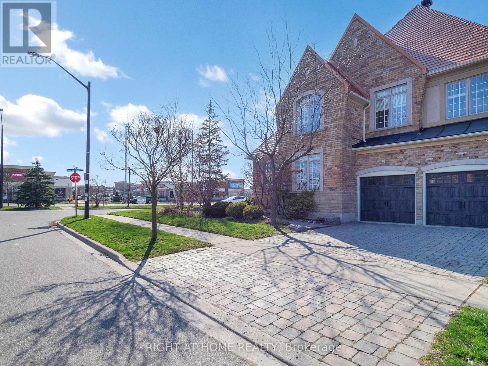 3585 Stonecutter Cres, Mississauga, ON L5M 7N6
