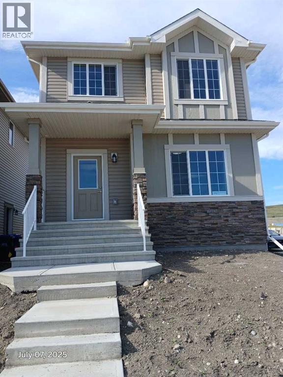 392 Heartland Way, Cochrane, AB T4C 3E5