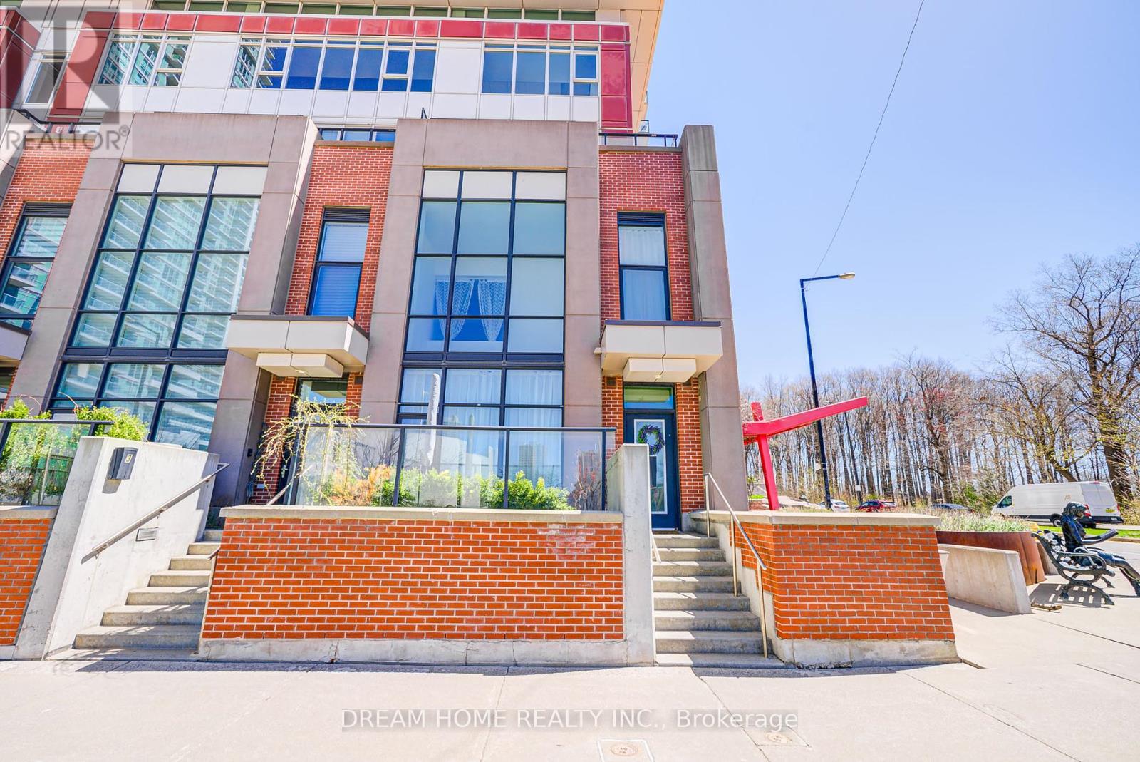 1 Town Centre Ct, Toronto, ON M1P 0B3