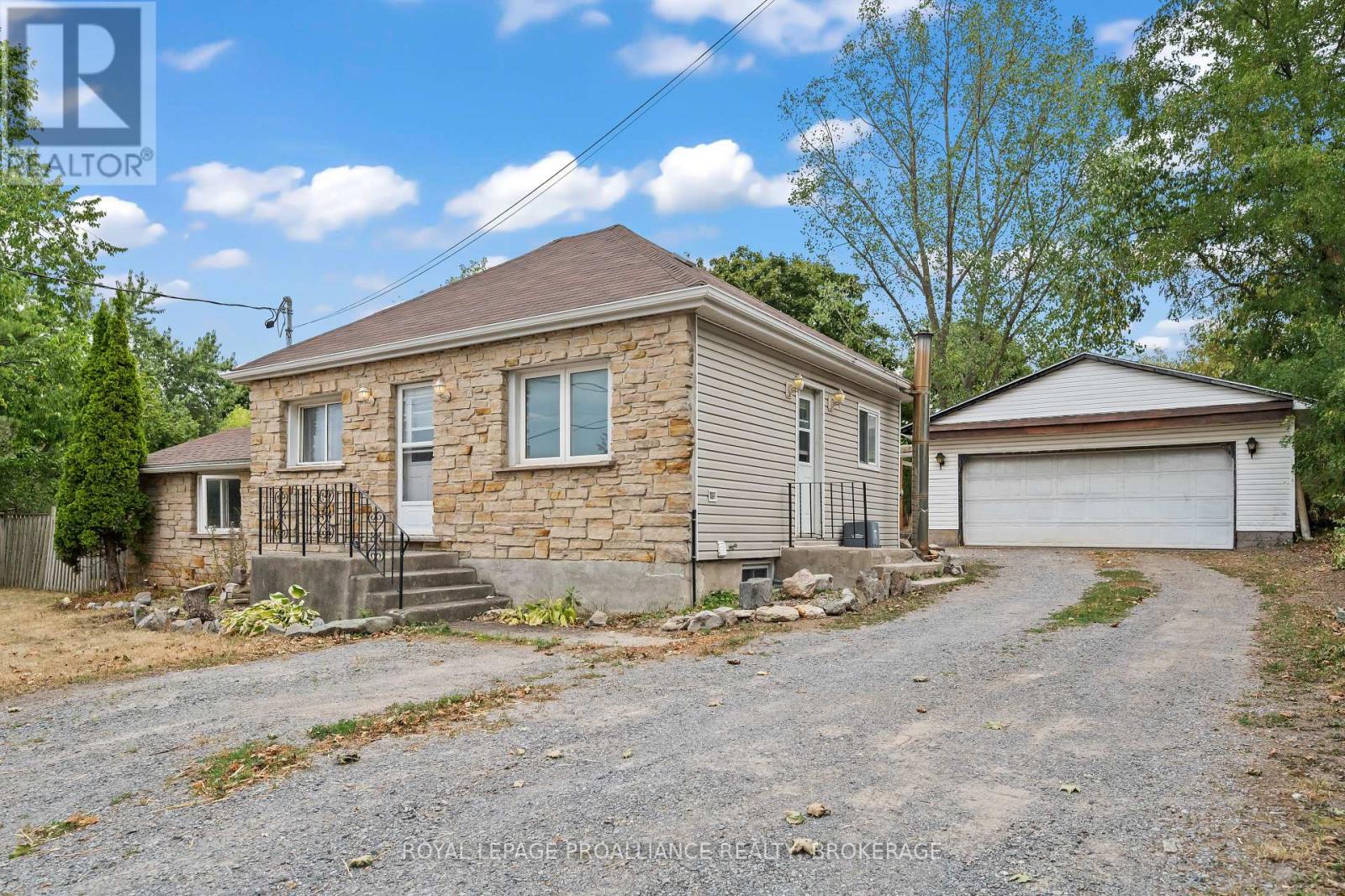 3734 Battersea Rd, Frontenac Frontenac South, ON K0H 1X0