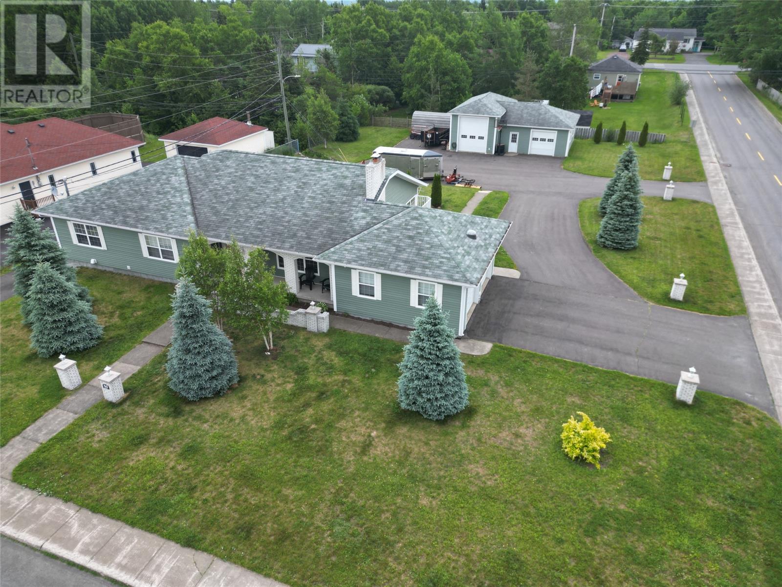 50 Thomas St, Grand Falls-Windsor, NL A2A 2V6