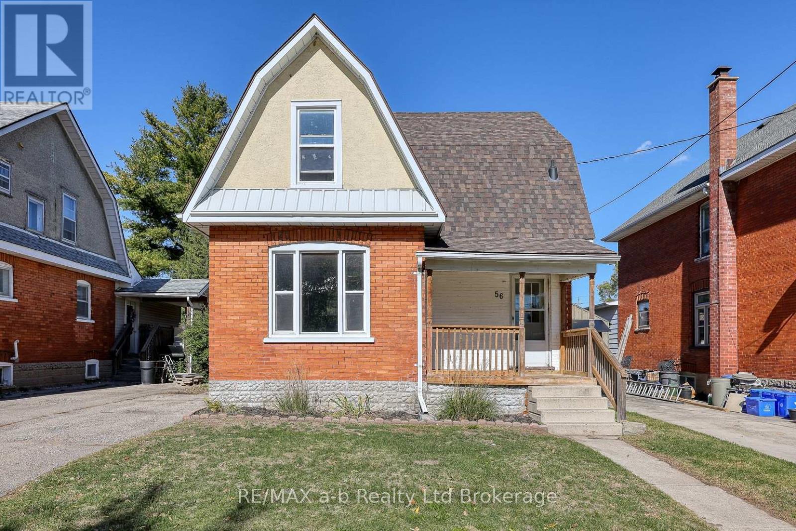 56 London St W, Tillsonburg, ON N4G 2L5