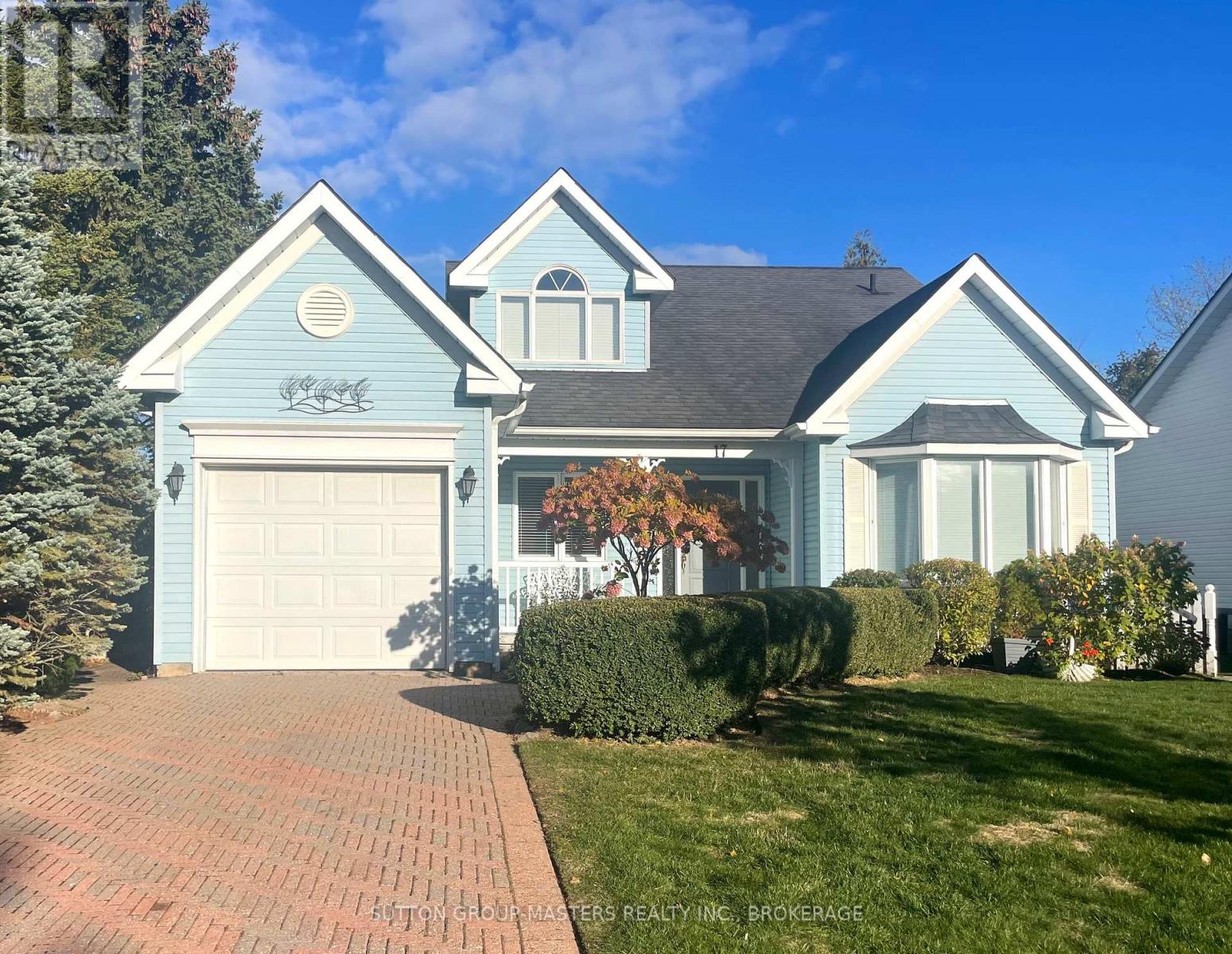 17 Country Club Dr, Loyalist, ON K0H 1G0