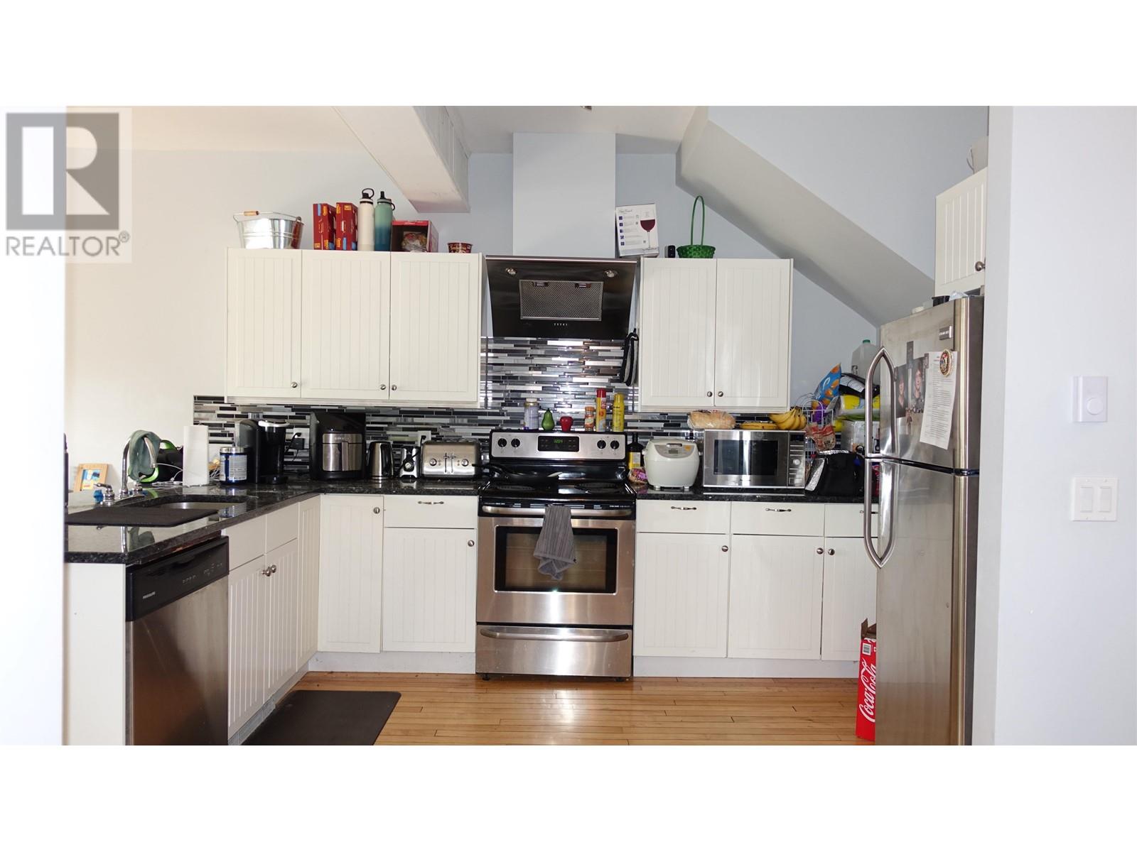 12016 York Street Unit 2, Maple Ridge, BC V2X 3H3
