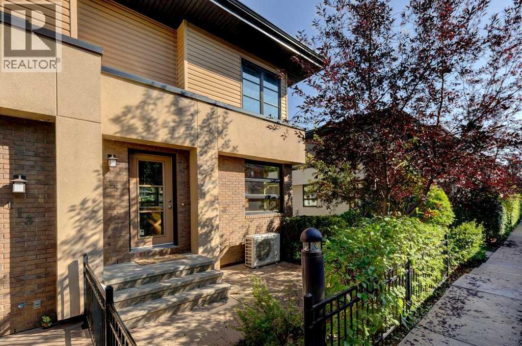 115 Aspen Hills Villas SW, Calgary, AB T3H 0H7