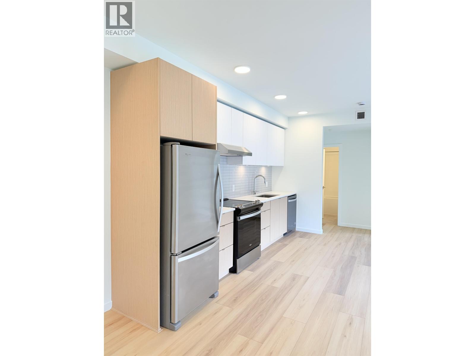 37994 Second Avenue Unit 400, Squamish, BC V8B 0C4