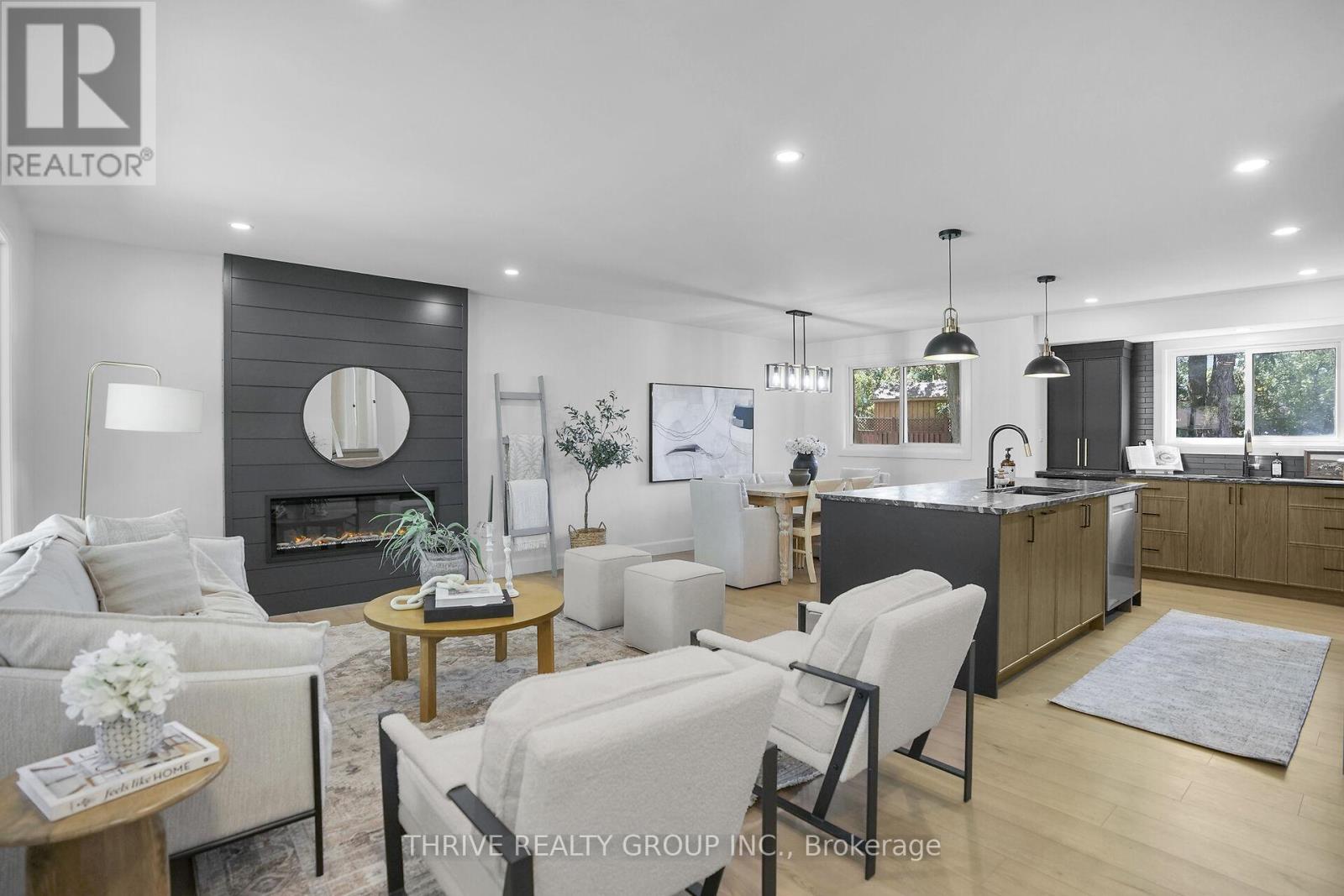 553 Viscount Rd, London, ON N6J 2Y1