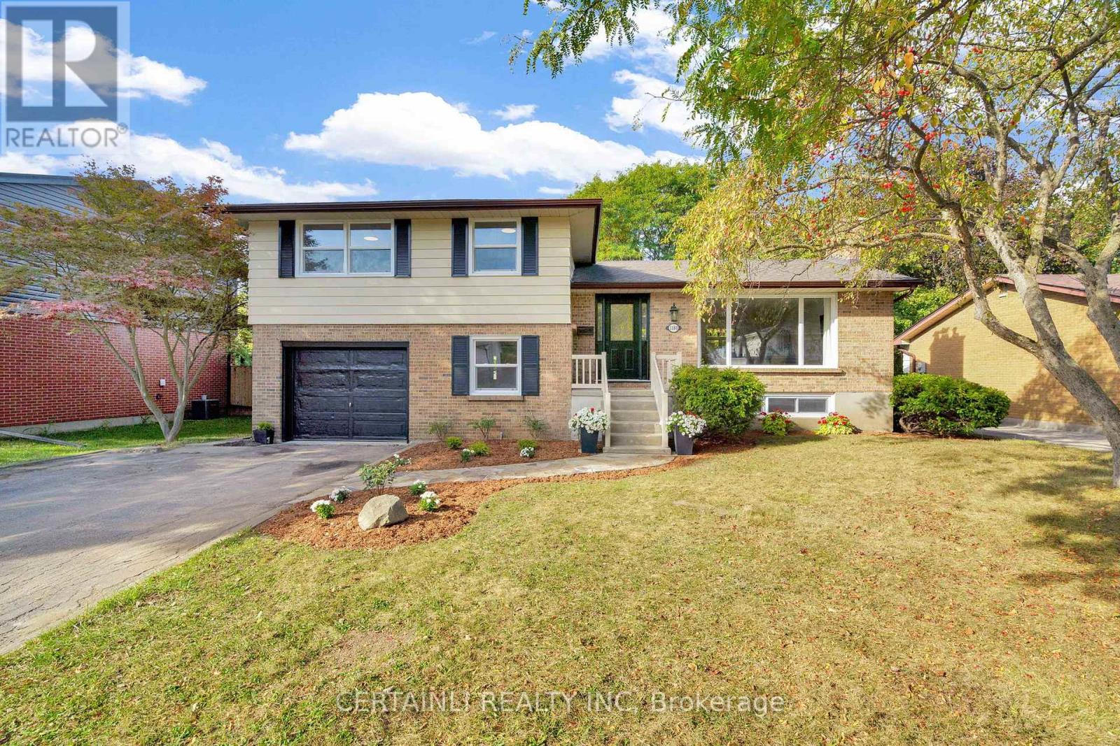 1180 Guildwood Blvd, London, ON N6H 4G9