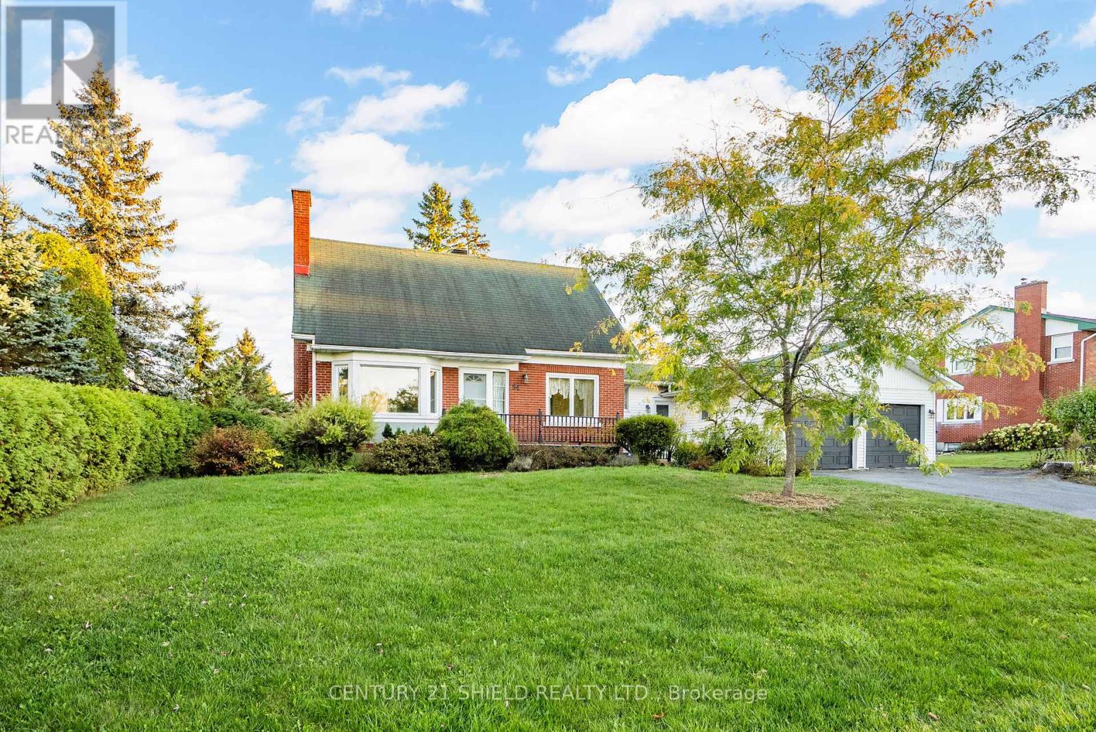 94 Columbia Ave, South Stormont, ON K0C 1P0