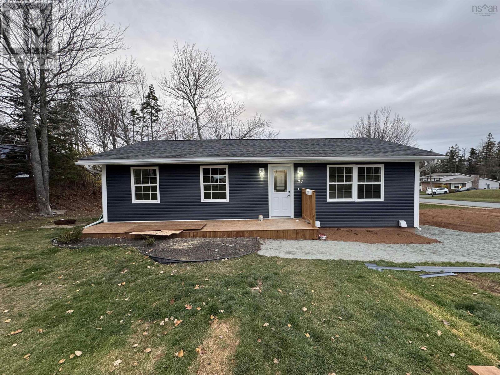 24 Montery Dr, Truro, NS B2N 5S4