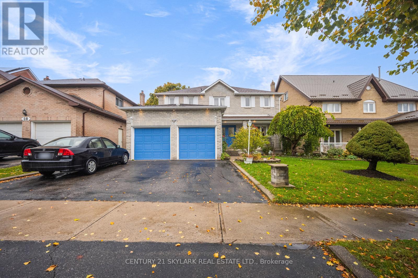 30 Wexford Rd, Brampton, ON L6Z 2W3