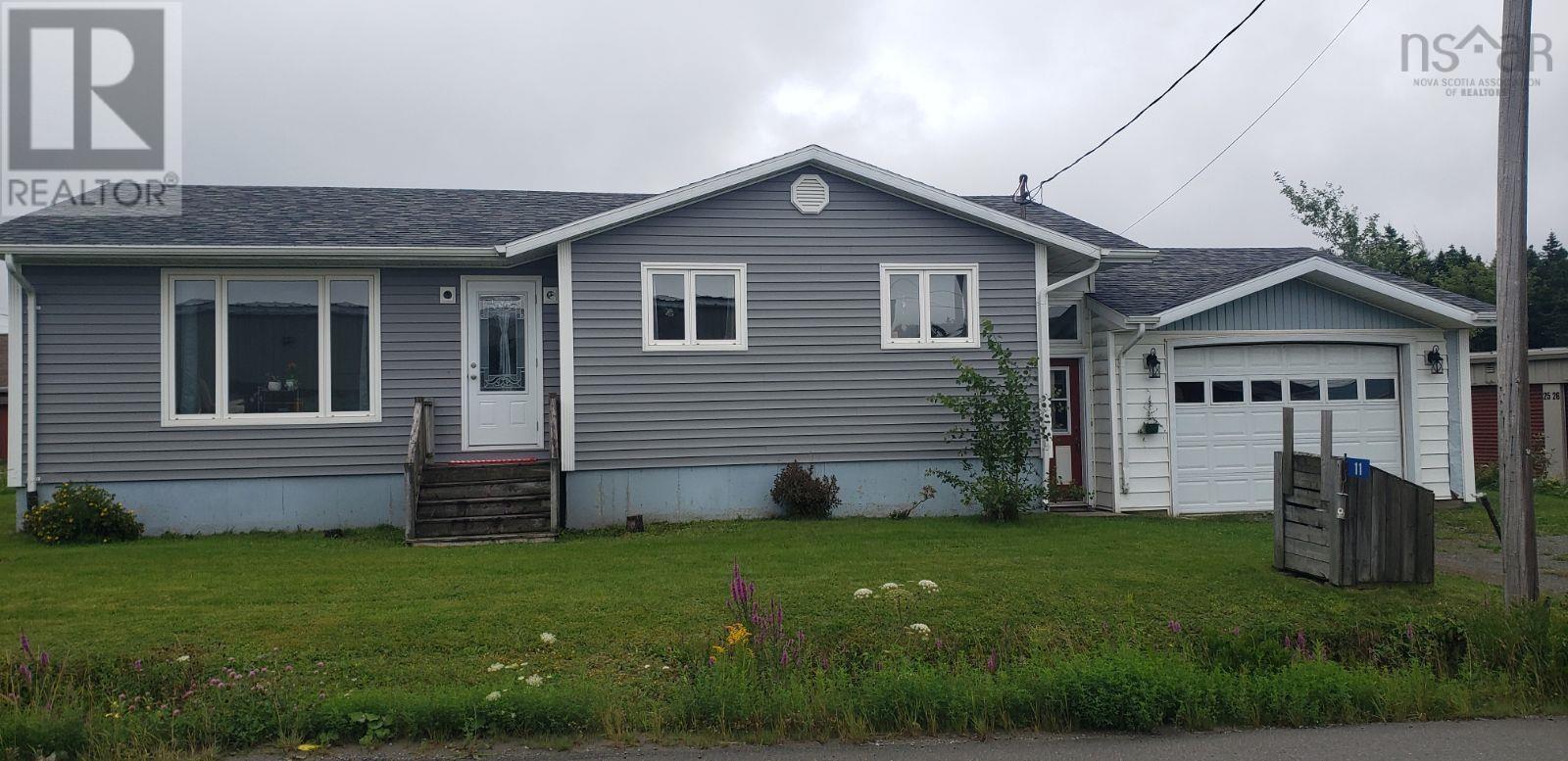 11 Toulouse St, St. Peteraposs, NS B0E 3B0