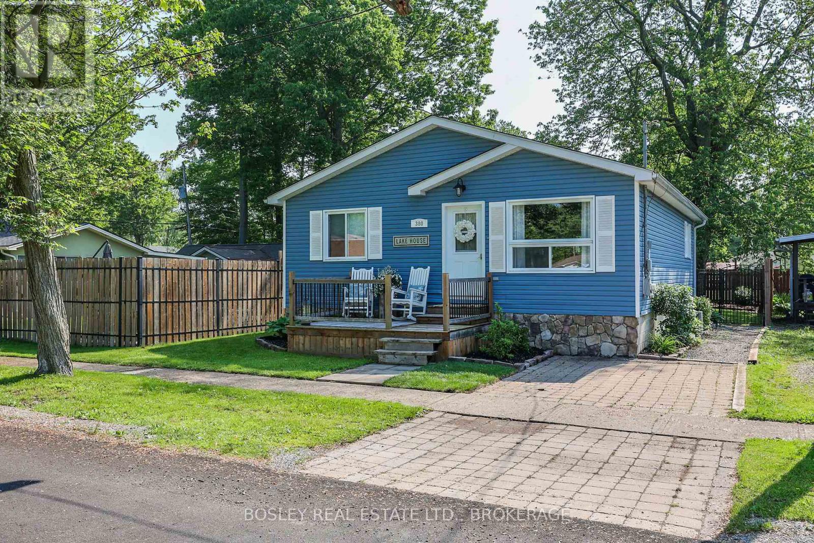 380 Lakewood Ave, Fort Erie, ON L0S 1B0