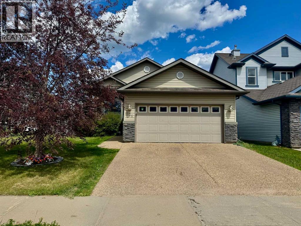 208 Paulson St, Fort Mcmurray, AB T9K 0B2
