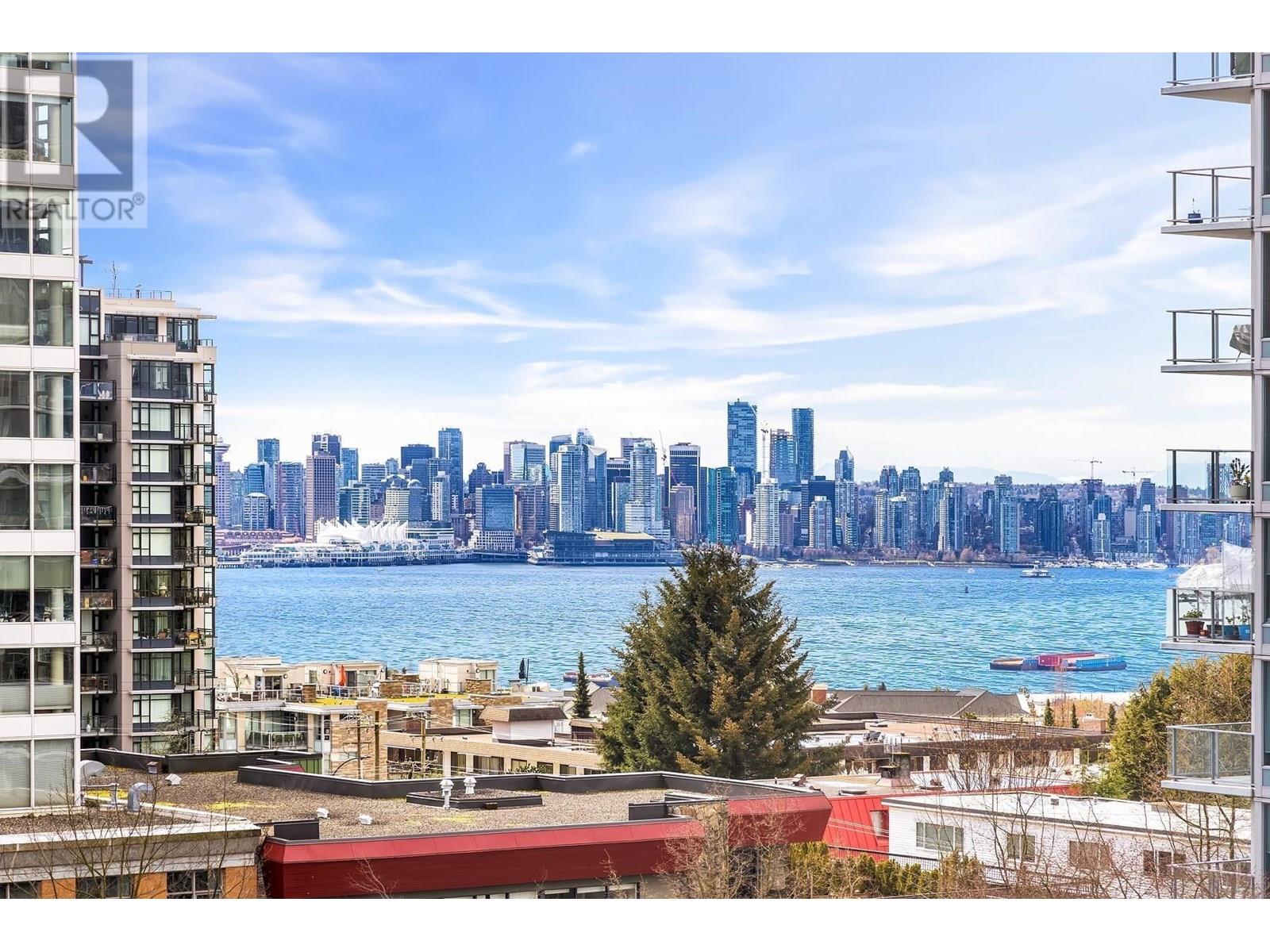 121 W 16th Street Unit 701, North Vancouver, BC V7M 1T3