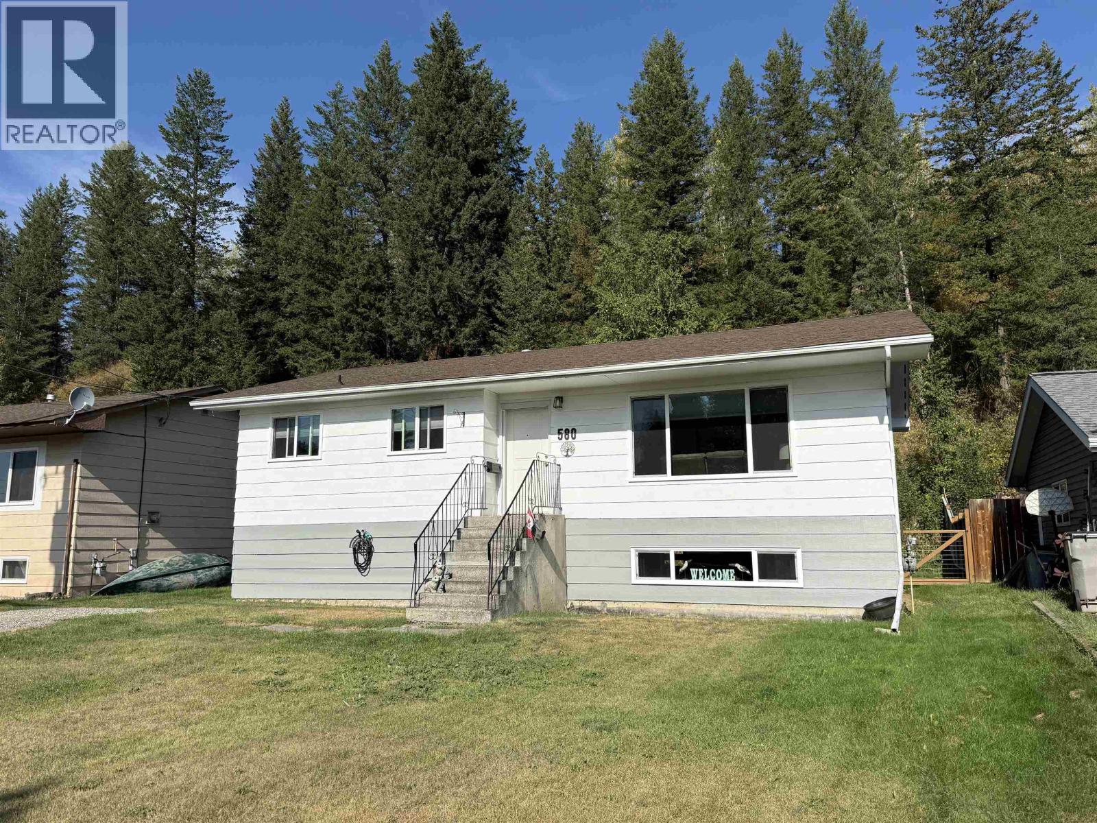 580 Nason St, Quesnel, BC V2J 3A1
