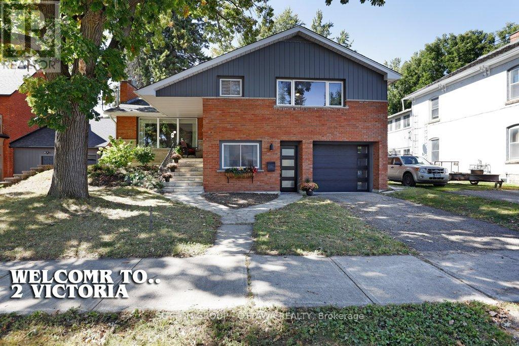 2 Victoria St, Perth, ON K7H 2H4