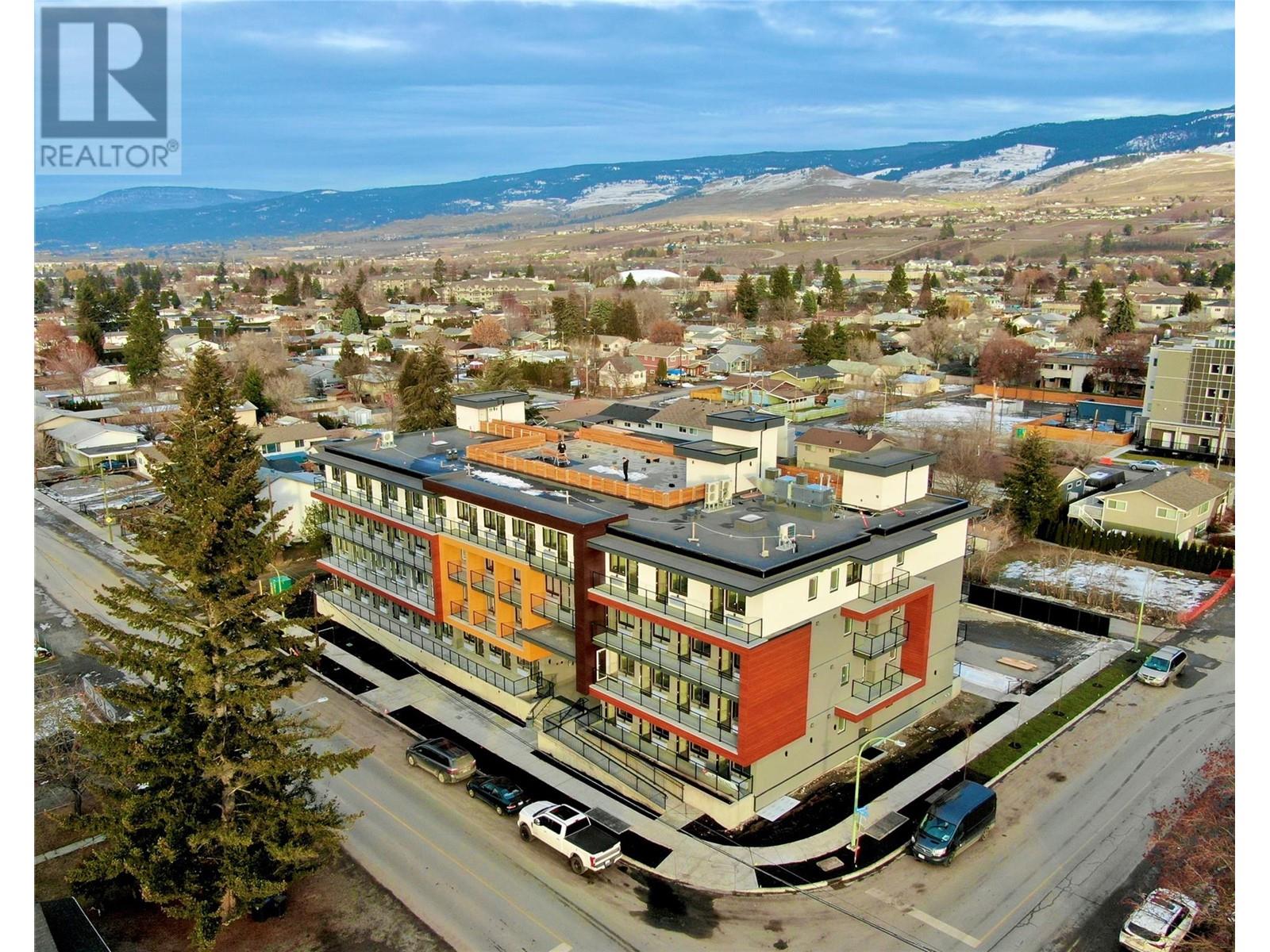 345 Dougall Road N Unit Ph16, Kelowna, BC V1X 0A8